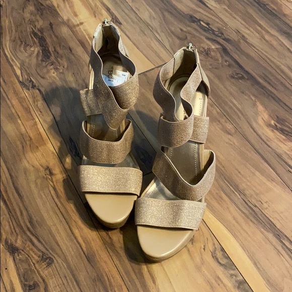 Shoes - Picture 4 of 4